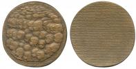 Lidice - Hlavičky dětí ve věnci z ostnatého drátu / Jména všech 94 umučených dětí ve 24 řádcích vydala ČNS 1982 bronz 70 mm204